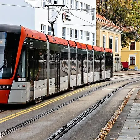 Naerhet Til Og Sentrum * Берген