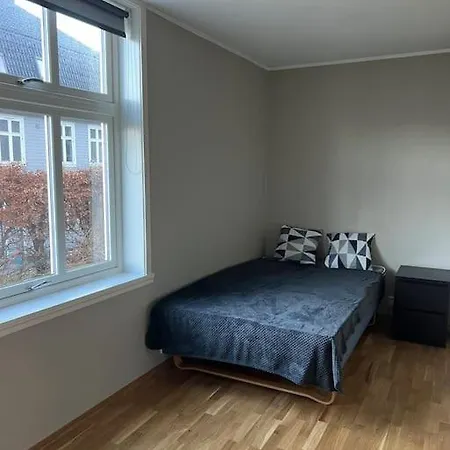 Naerhet Til Og Sentrum 아파트 *